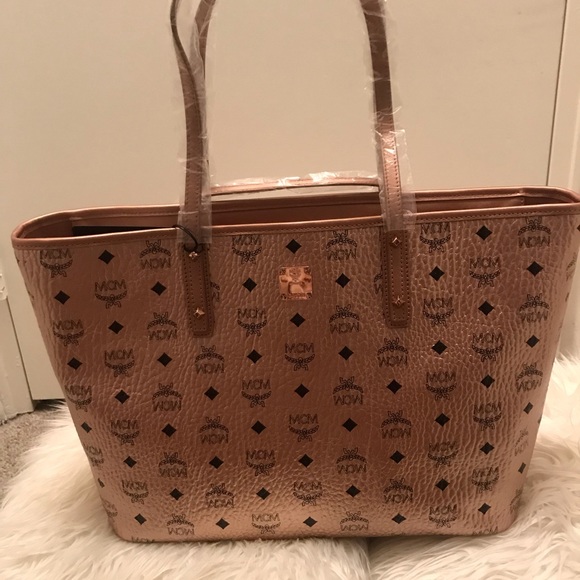 Authentic Mcm Medium Anya tote w/pouch NWT - Picture 2 of 6